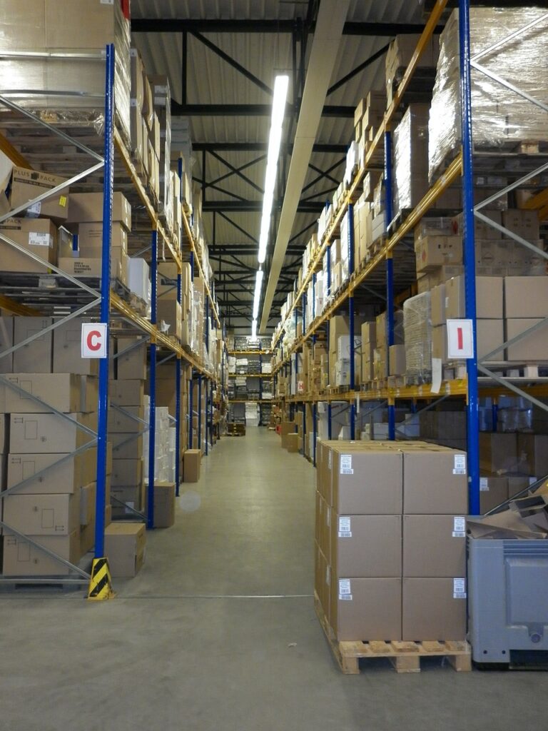 stockroom, storage, stock-561715.jpg